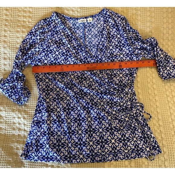 Cato Blouse Size Medium Faux Wrap + Stretch Bell 3/4 Sleeve V Neck Flattering On - Picture 10 of 12